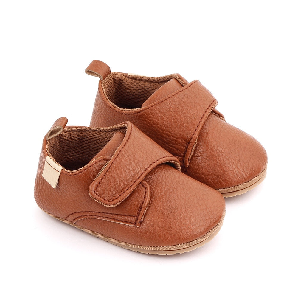 Faux Leather Easy-On Sneaks in Camel