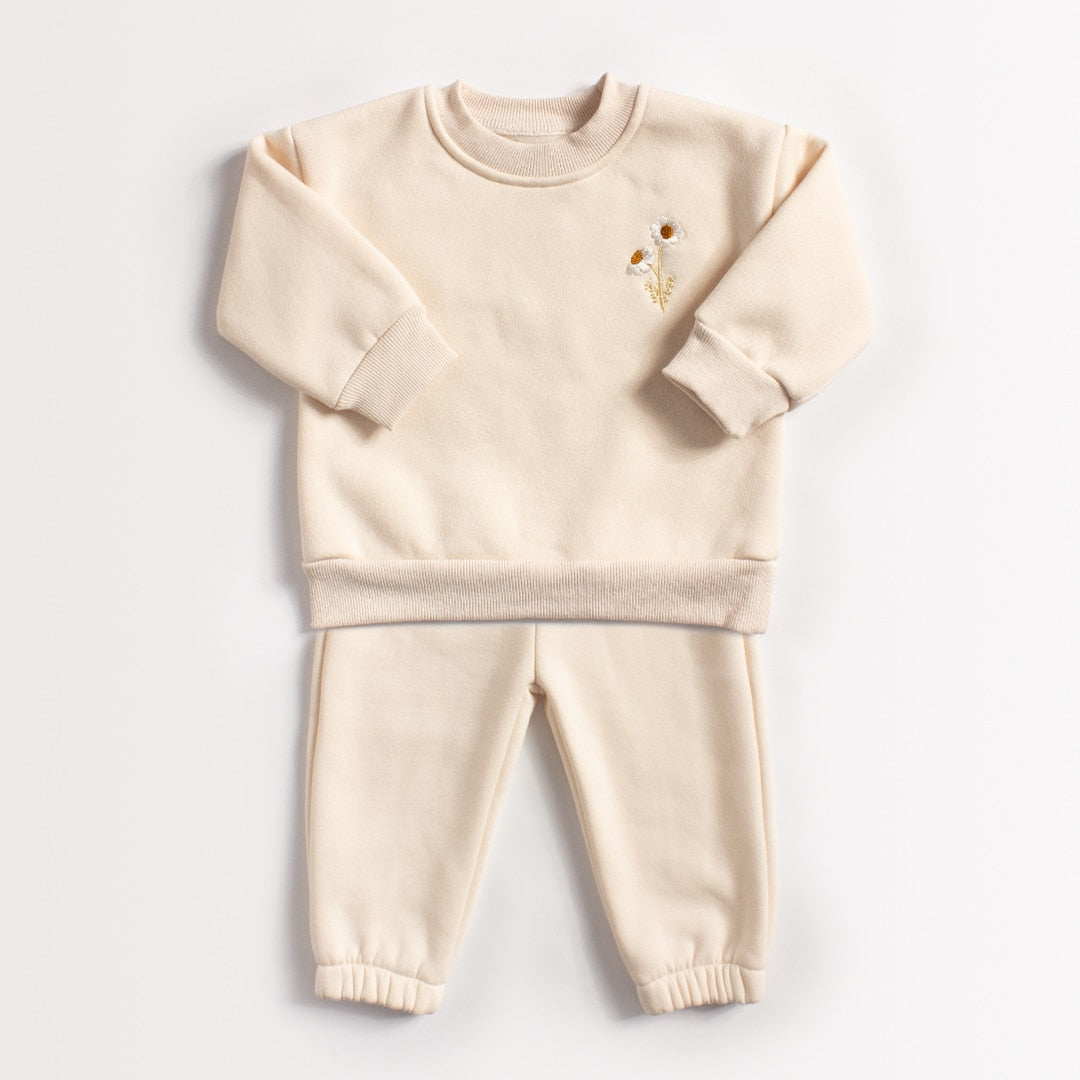 Dreaming of Daisies Sweatsuit in Oat