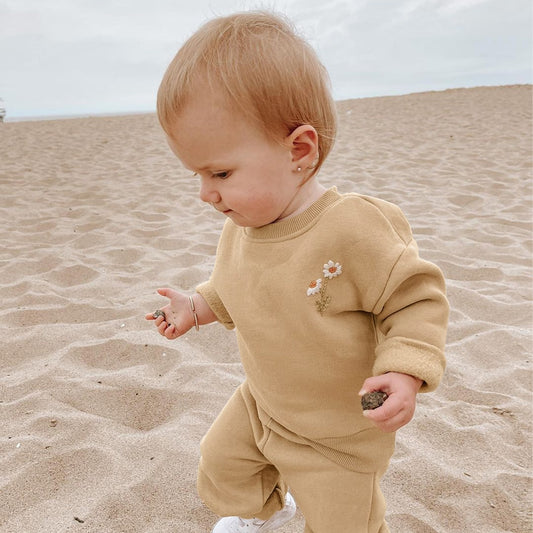 Dreaming of Daisies Sweatsuit in Khaki