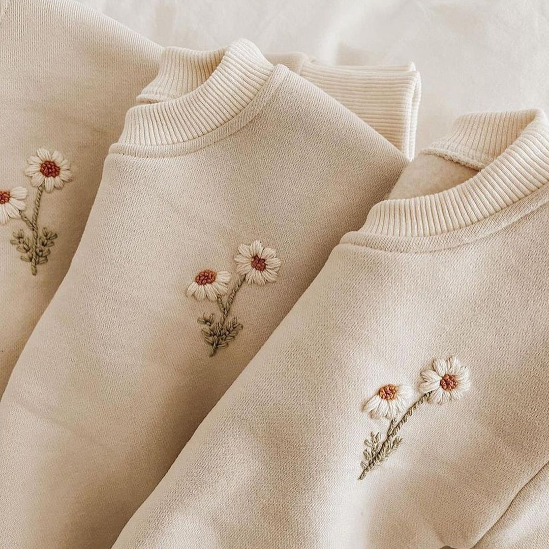 Dreaming of Daisies Sweatsuit in Oat