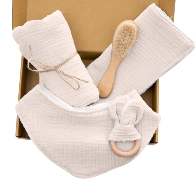 Newborn Cloth Teether & Bib Gift Set - Oat